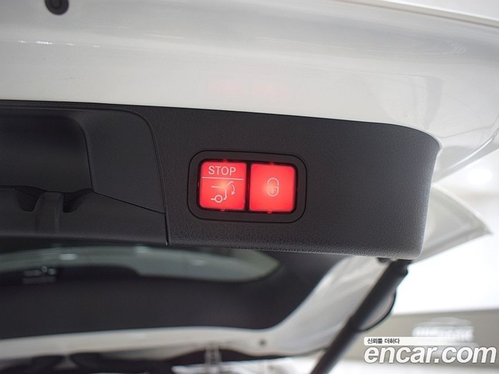 Mercedes-Benz GLB-Class X247 GLB220 (02.2021)
