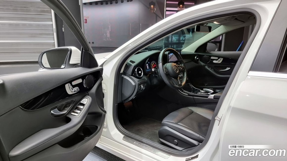 Mercedes-Benz C-Class W205 C200 (09.2019)