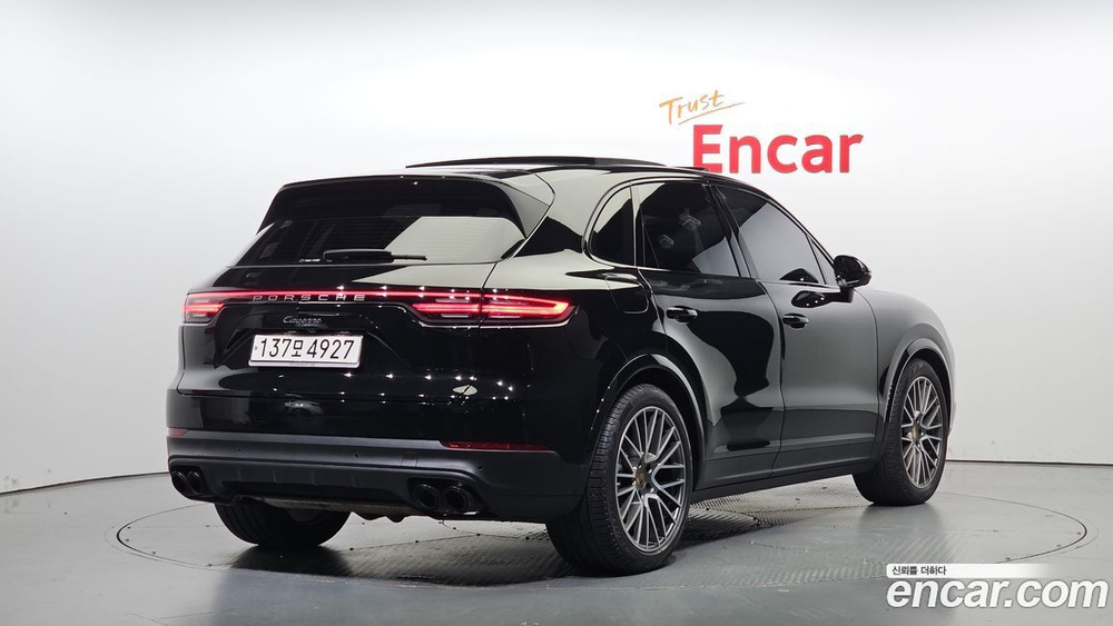 Porsche Cayenne (PO536) 3.0 Platinum Editions (03.2023)
