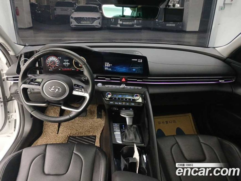 Hyundai Avante (CN7) 1.6 (03.2022)