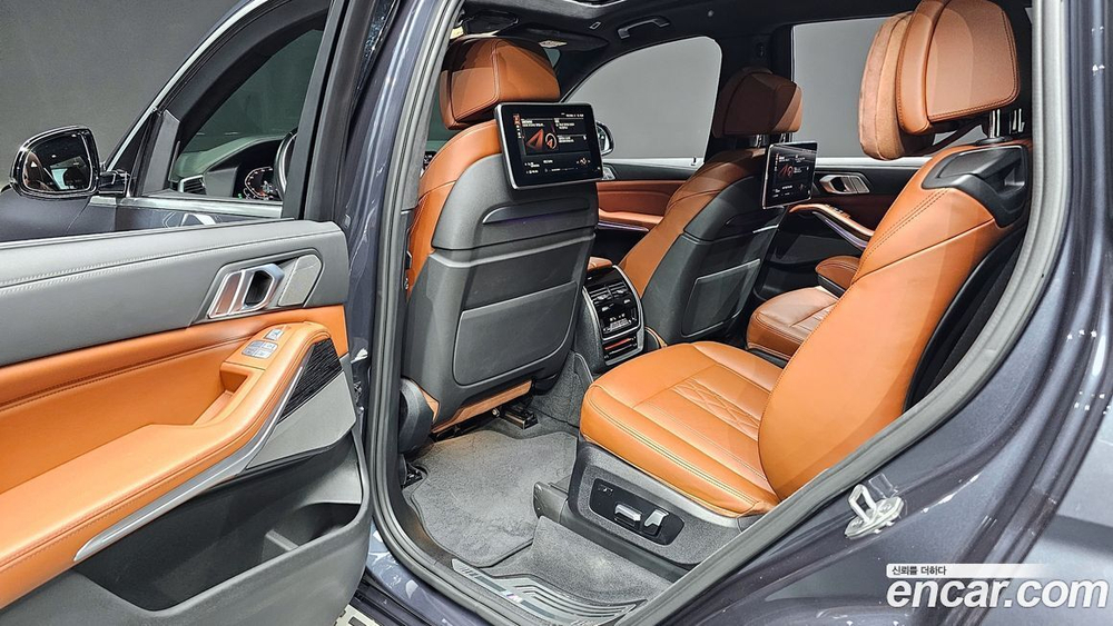 BMW X7 (G07) xDrive 40i M Sports 6-и местный (11.2020)