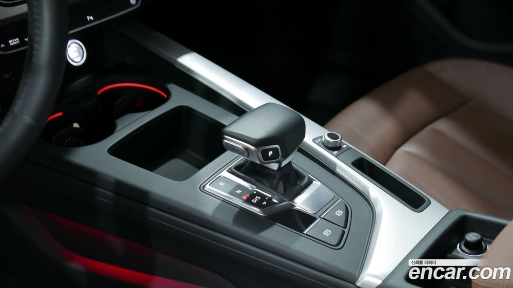 Audi A4 (B9) 40 TFSI (11.2022)