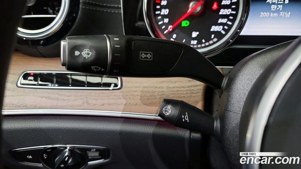 Mercedes-Benz E-Class W213 E220d 4MATIC Exclusive (09.2019)