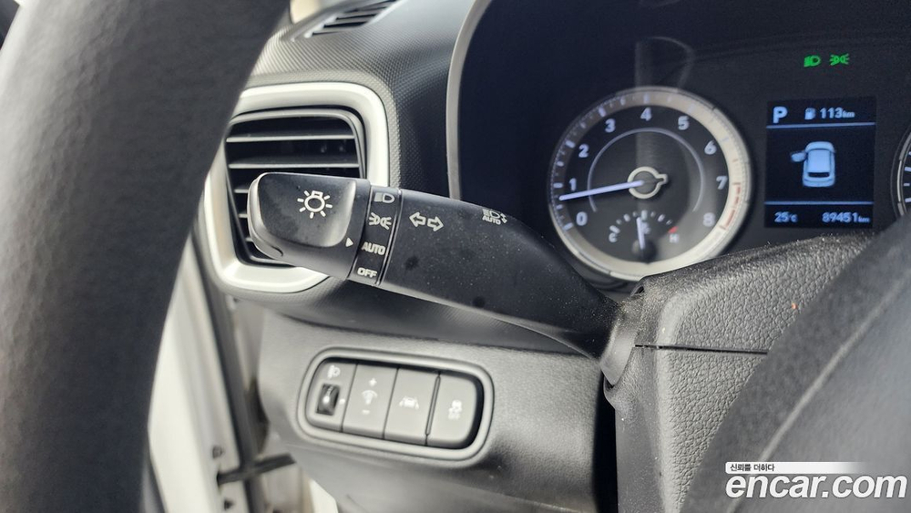 Hyundai Venue 1.6 Smart (11.2019)