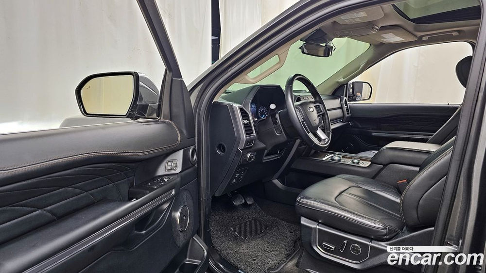 Ford Expedition Platinum 4WD (04.2021)