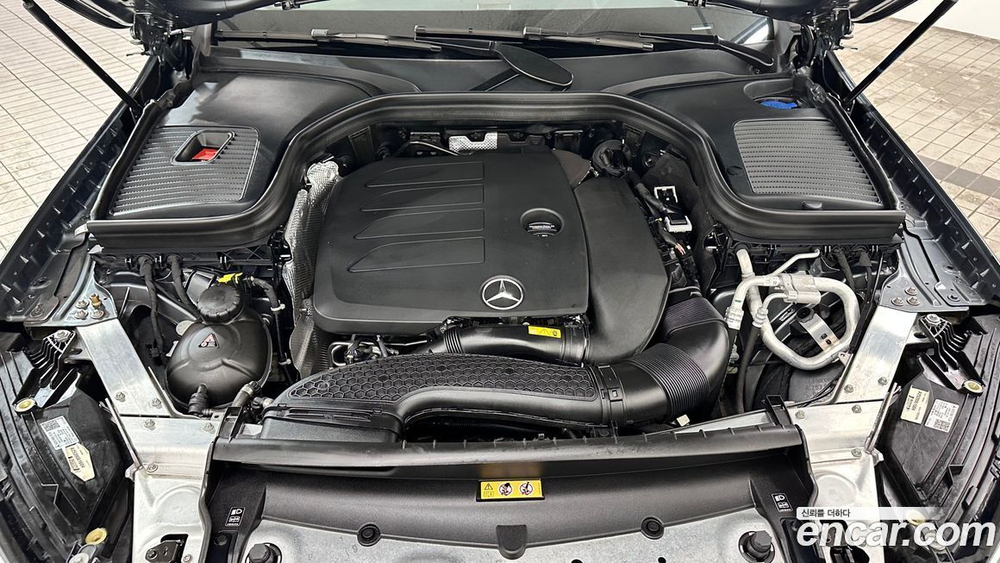 Mercedes-Benz GLC-Class X254 GLC300 4MATIC Coupe (12.2022)
