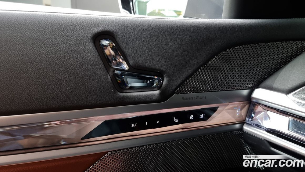 BMW 7 Series (G70) 740i sDrive M Sports (06.2023)