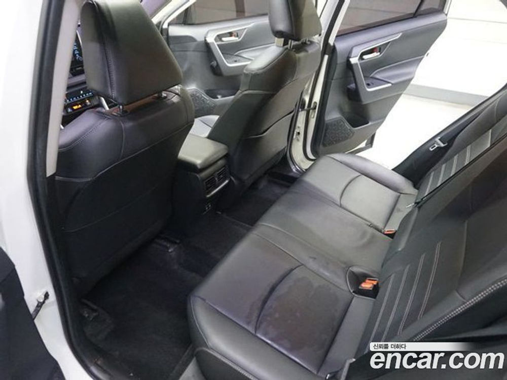 Toyota RAV4 5 Generation 2.5 2WD (11.2019)