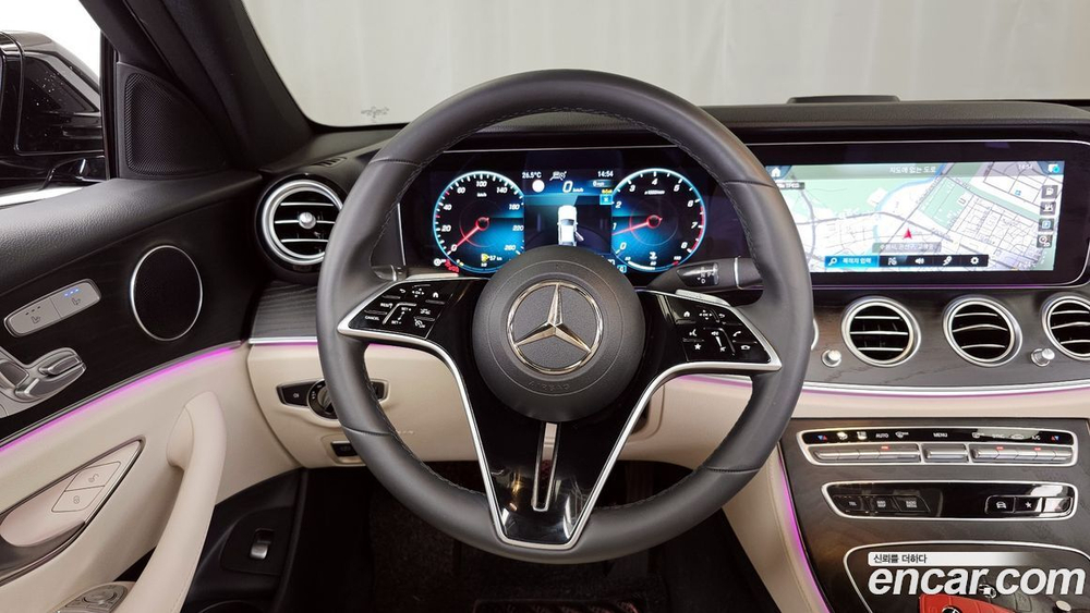 Mercedes-Benz E-Class W213 E250 Avangarde (09.2023)