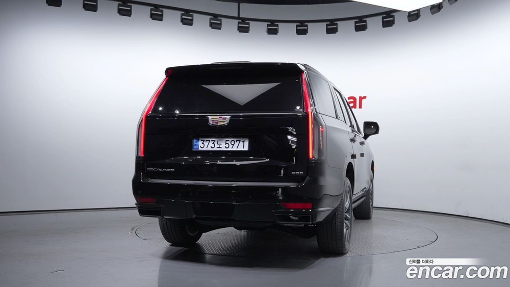 Cadillac Escalade 5 Generation 6.2 (07.2022)