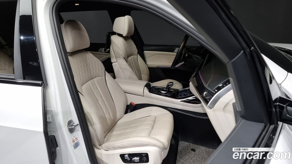 BMW X7 (G07) xDrive 40i M Sports 6-и местный (02.2021)