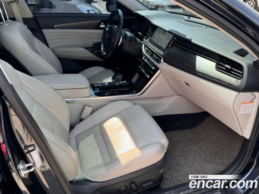 Kia K7 (Cadenza) Premier Hybrid Signatures (09.2019)