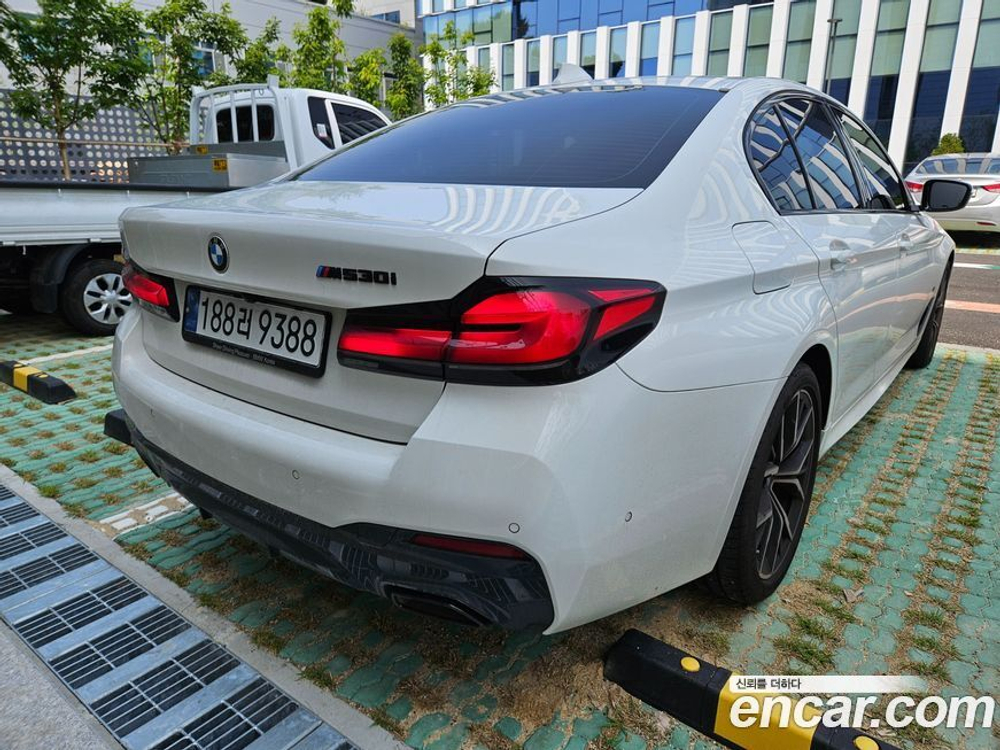BMW 5 Series (G30) 520i M Sports (05.2022)