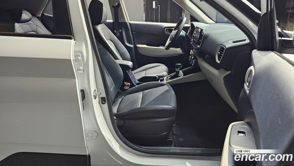 Hyundai Venue 1.6 Modern Plus (04.2022)
