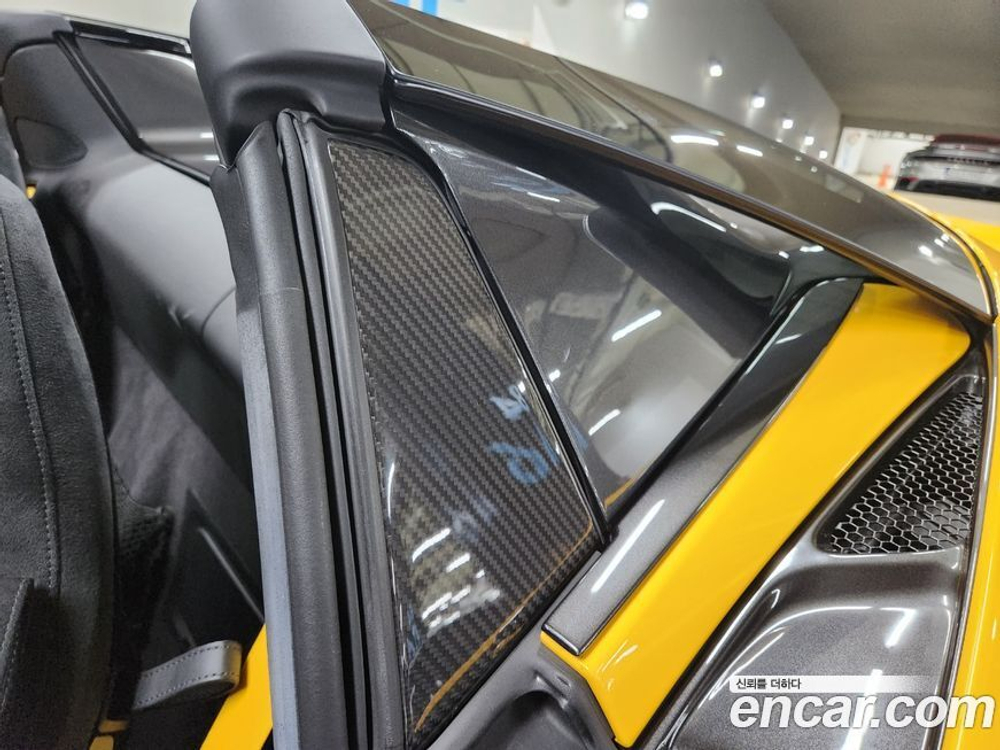 McLaren 720S 4.0 Spider (08.2019)
