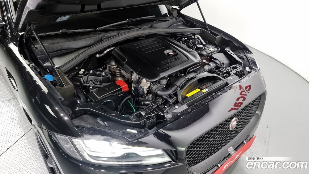 Jaguar F-PACE 20d Prestige (12.2019)