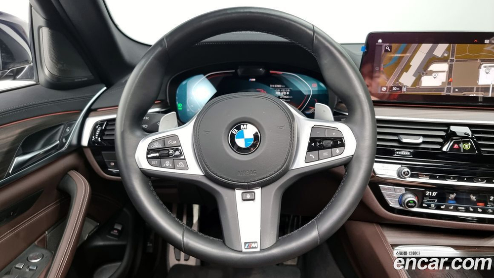 BMW 5 Series (G30) 530i M Sports (03.2021)