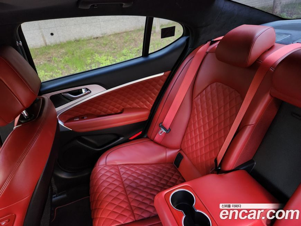 Genesis The New G70 Бензин 3.3T 4WD (03.2023)