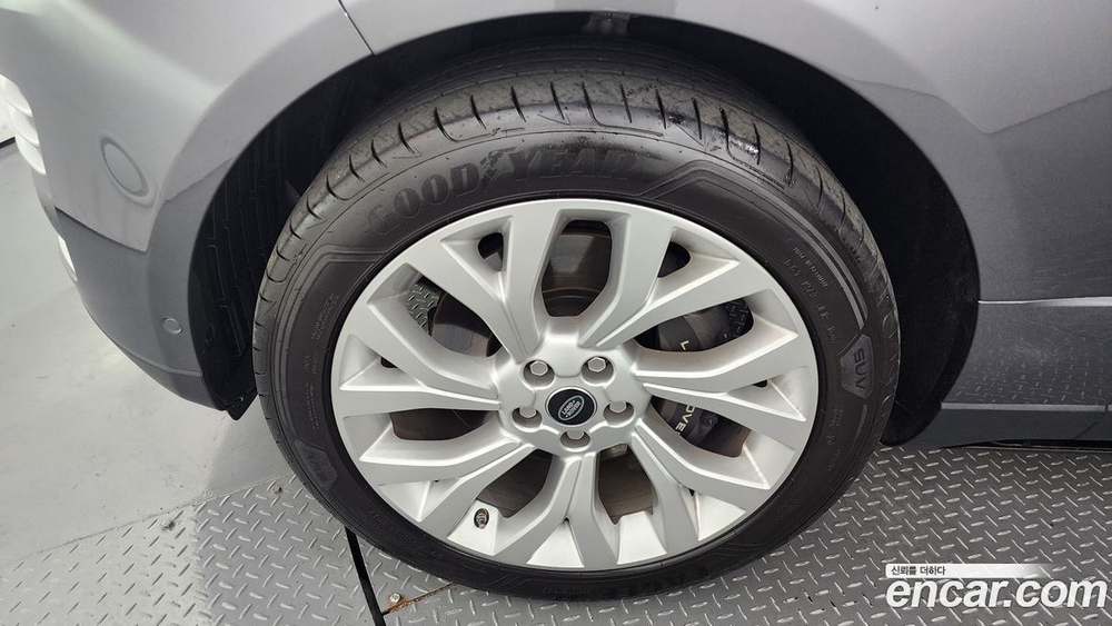 Land Rover Range Rover 4 Generation 4.4 SDV8 AB LWB Дизель (09.2019)