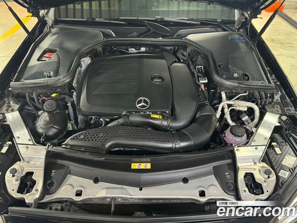Mercedes-Benz E-Class W213 E350 4MATIC AMG Line (02.2021)