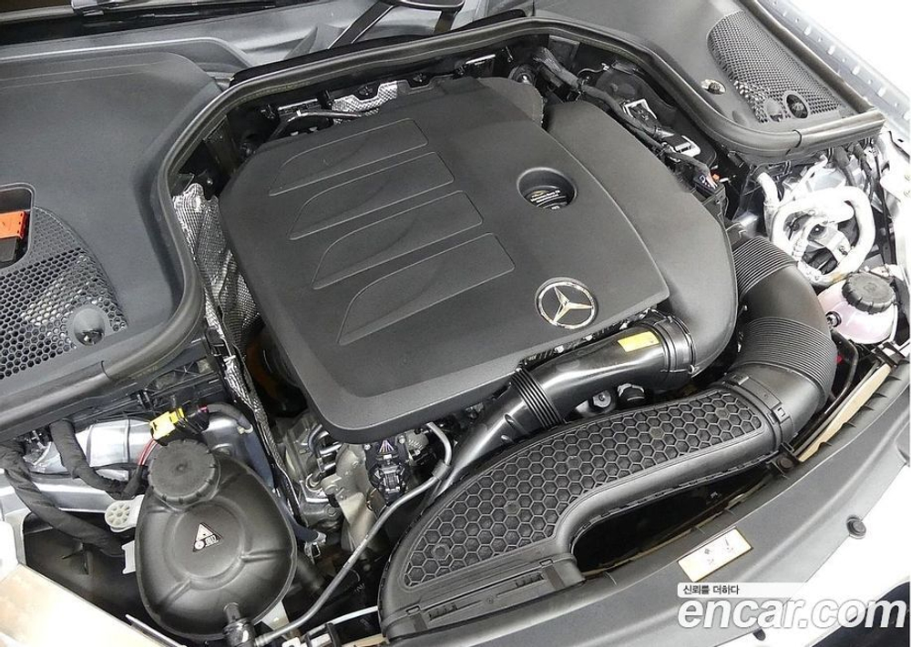 Mercedes-Benz E-Class W213 E350 4MATIC AMG Line (05.2023)