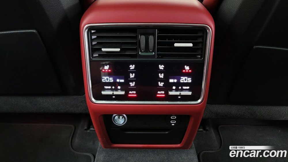 Porsche Cayenne (PO536) 3.0 Platinum Editions (10.2022)