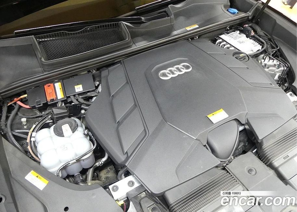 Audi Q8 55 TFSI Quattro Premium (09.2022)