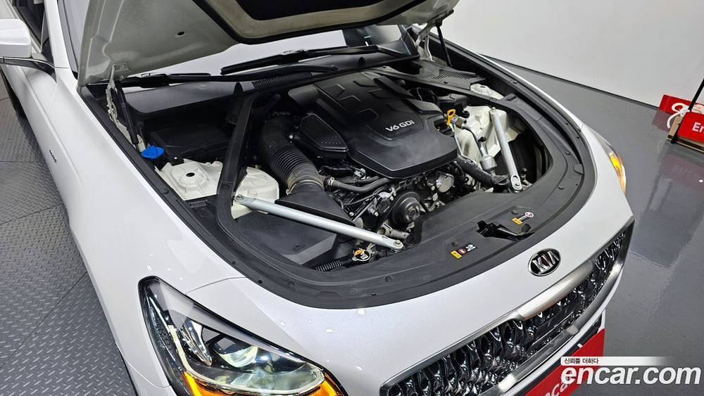 Kia The K9 (Quoris/K900) 3.8 GDI AWD (10.2020)