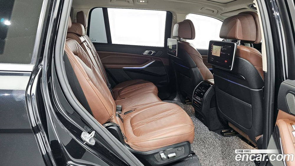 BMW X7 (G07) xDrive 30d Design Pure Excellence 7-и местный (10.2020)