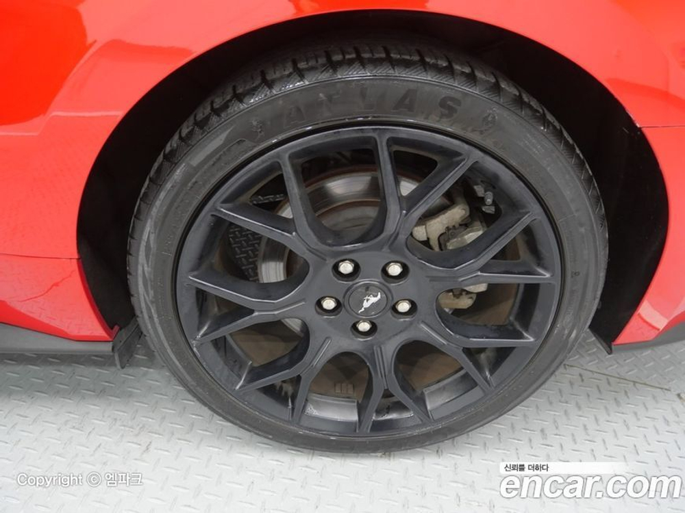 Ford Mustang Convertible (04.2021)