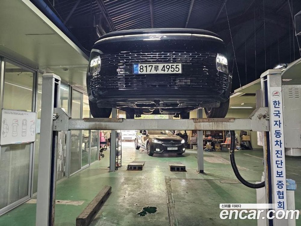 Hyundai Staria Cargo 3-х местный (01.2023)