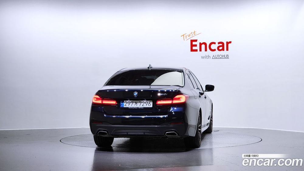 BMW 5 Series (G30) 520i M Sports (11.2021)