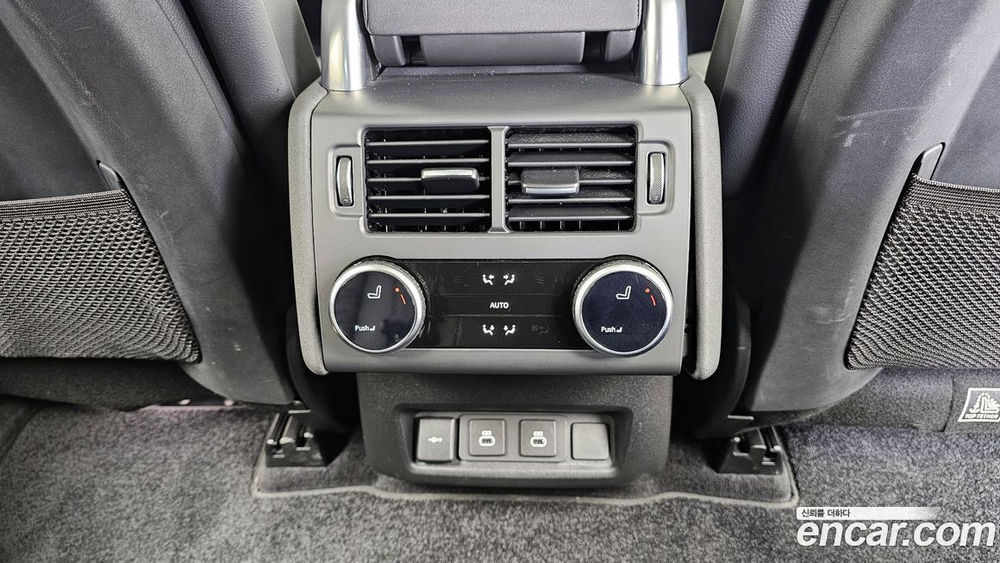 Land Rover Discovery 5 D250 SE (10.2022)