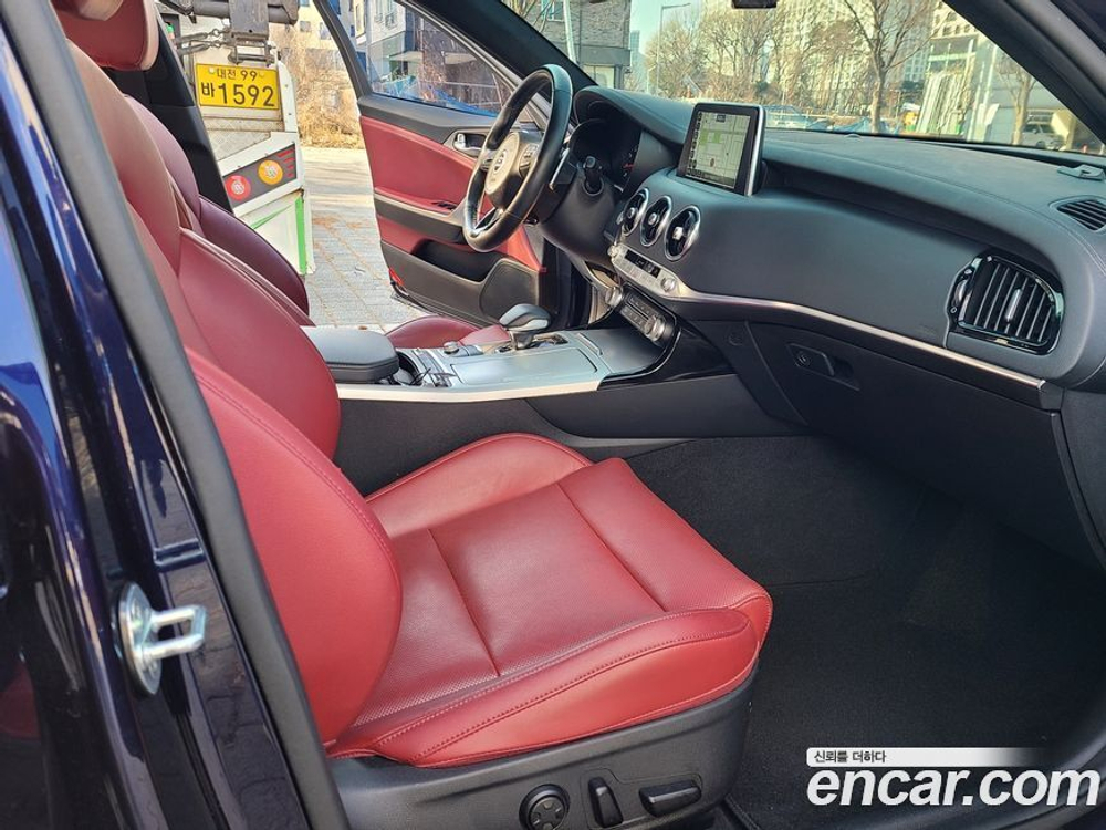 Kia Stinger 2.0 Turbo 2WD (12.2019)