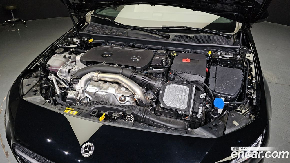Mercedes-Benz A-Class W177 A220 Hatchback (04.2024)