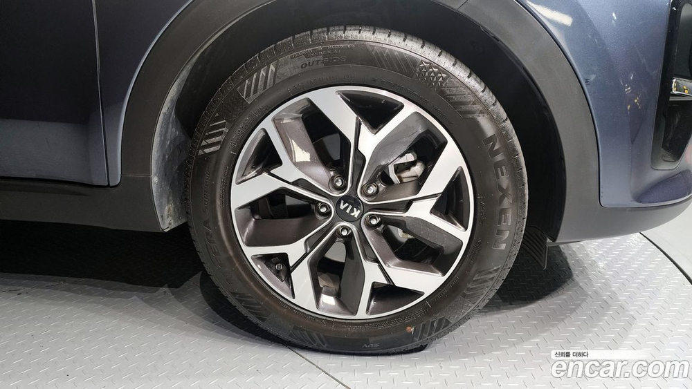 Kia Sportage The Bold Дизель 2.0 2WD (10.2020)