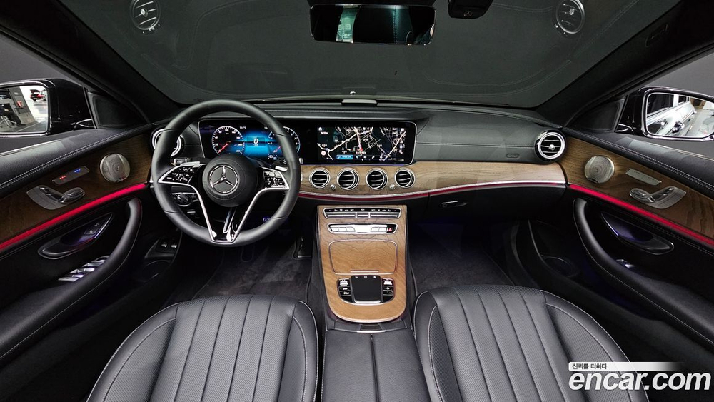 Mercedes-Benz E-Class W213 E300e 4MATIC Exclusive (03.2022)