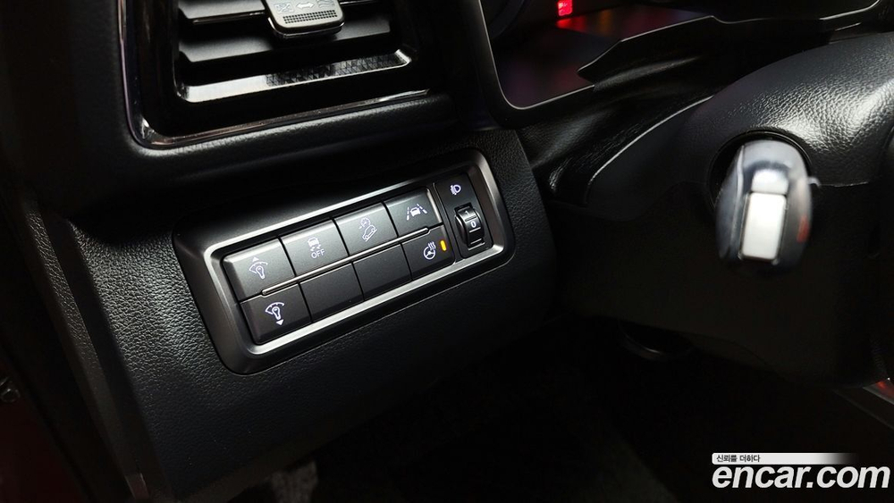 KG Mobility (Ssangyong) Very New Tivoli Бензин 1.5 2WD (09.2019)