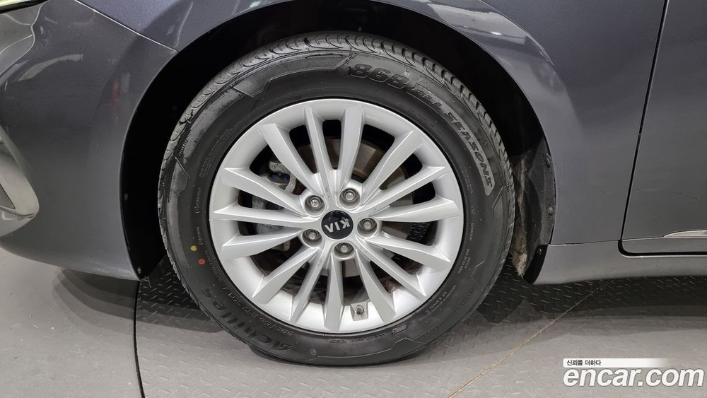 Kia K7 (Cadenza) Premier 2.5 GDI Prestige (01.2020)