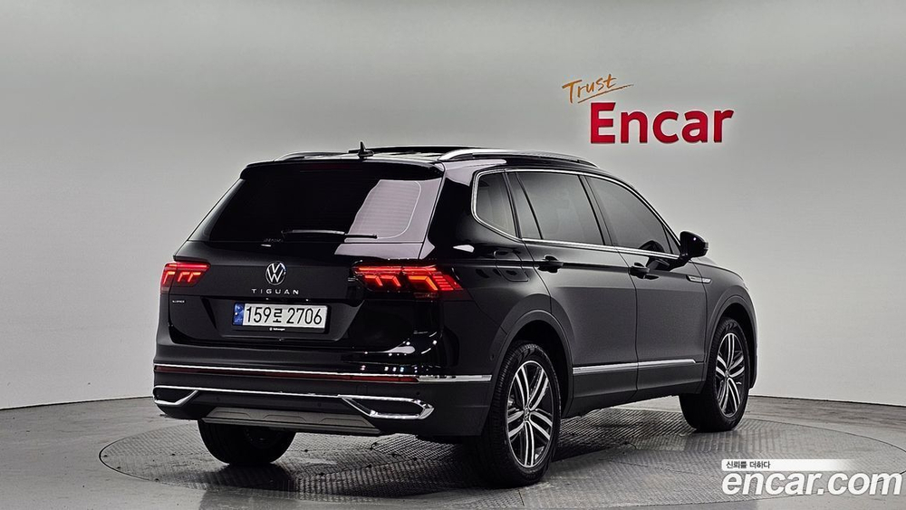 Volkswagen Tiguan Allspace 2.0 TSI Prestige (08.2023)