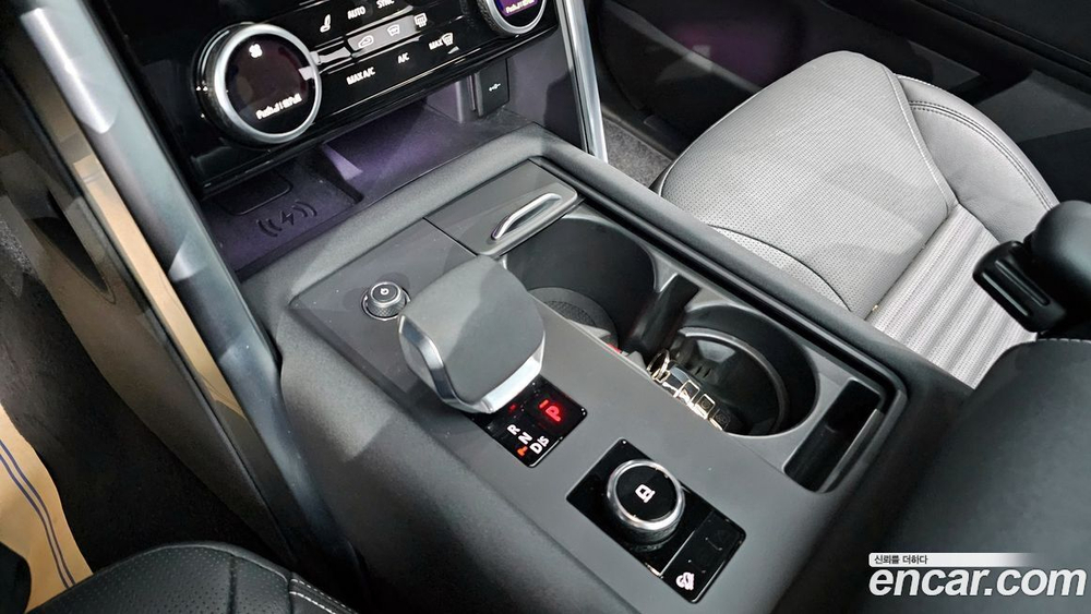 Land Rover Discovery 5 P360 R-Dynamic SE (10.2023)