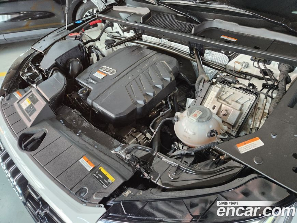 Audi Q5 (FY) 45 TFSI Quattro Premium (08.2021)
