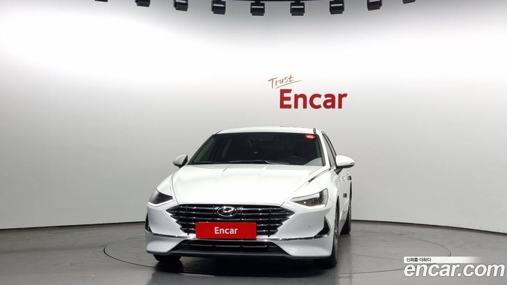 Hyundai Sonata (DN8) 2.0 (03.2021)