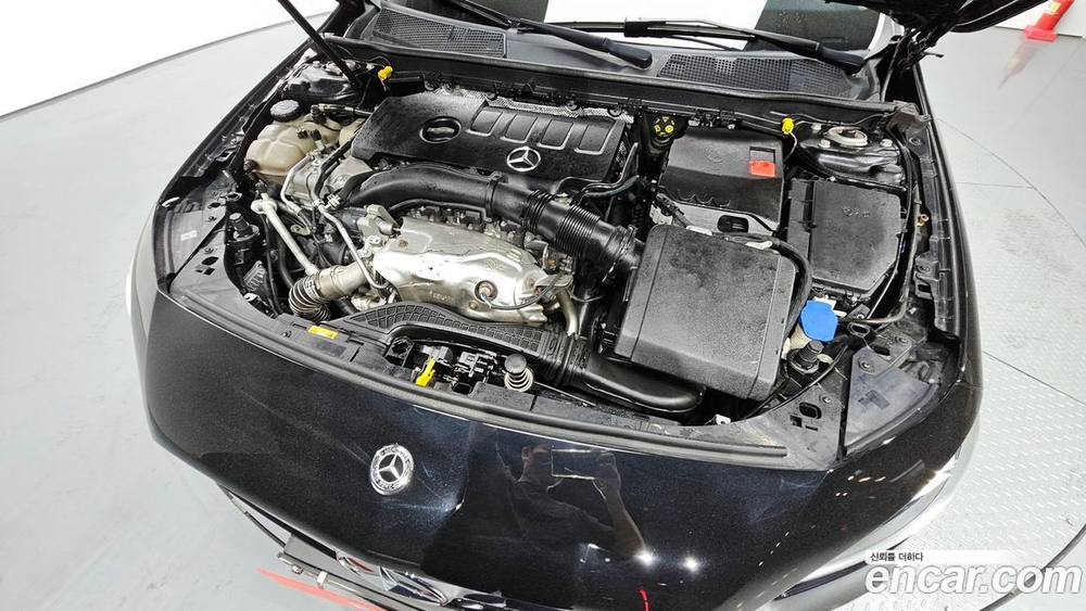 Mercedes-Benz A-Class W177 A220 Hatchback (10.2019)