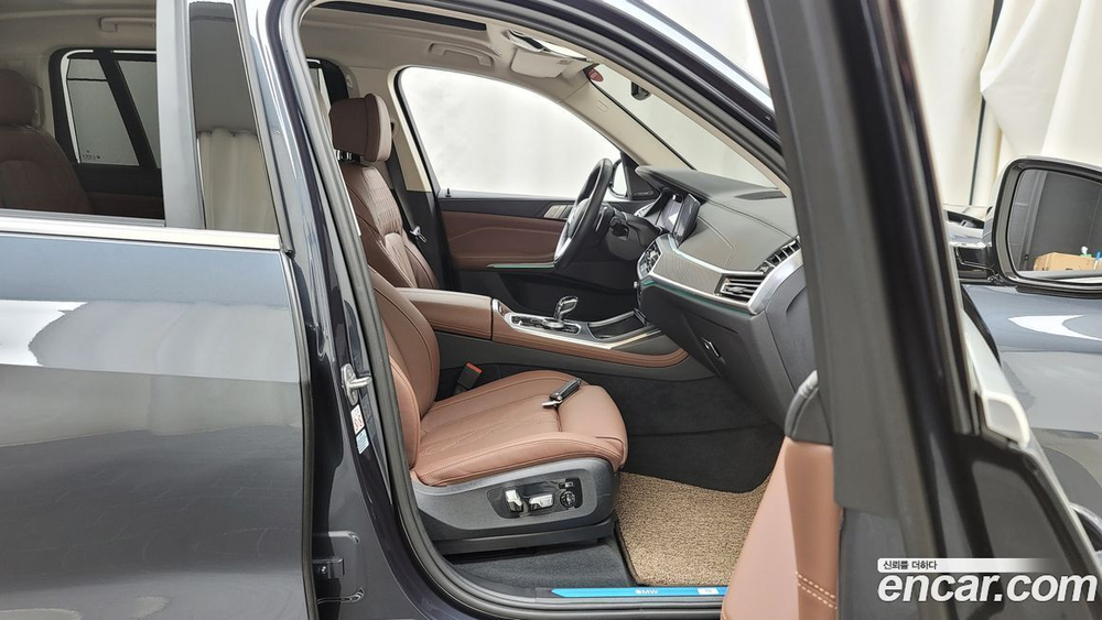 BMW X7 (G07) xDrive 40d Design Pure Excellence 7-и местный (05.2022)