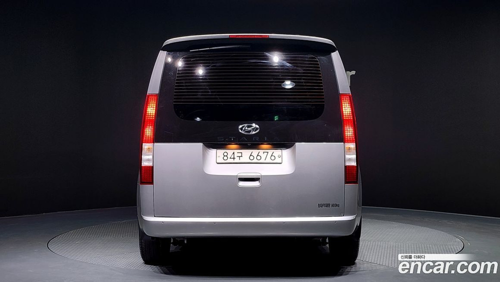 Hyundai Staria Cargo 3-х местный (05.2021)