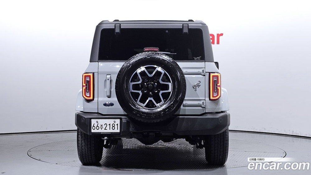 Ford Bronco 6 Generation 2.7 Outer Banks (06.2022)