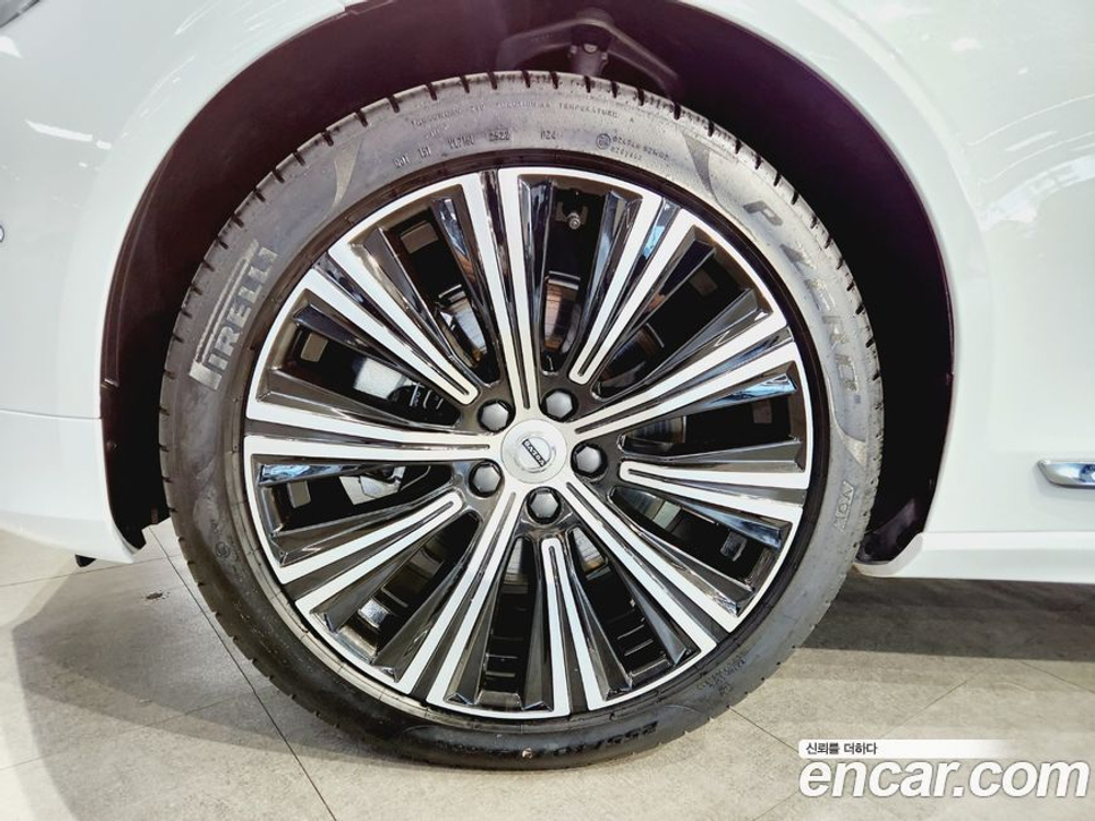 Volvo S90 B5 Ultimate Bright (10.2023)