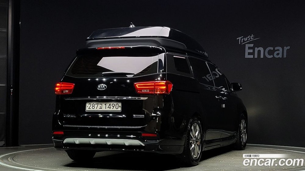 Kia The New Carnival (Sedona) 9-и местный High Limousine (03.2020)