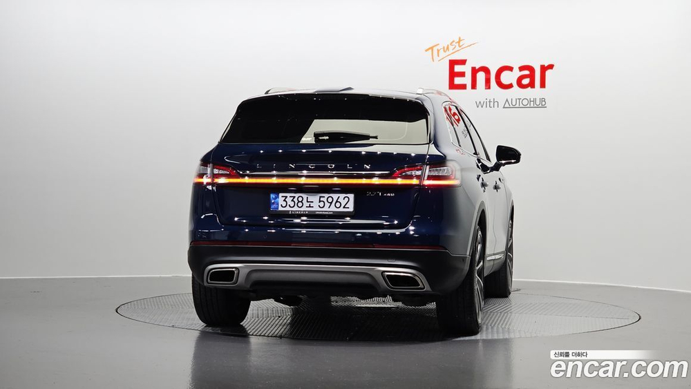 Lincoln Nautilus 2.7 202A AWD (04.2021)